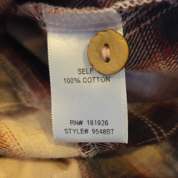 NWT Blue Velvet Plaid Button Down Shirt Size Medium - Cool Detailing! - Picture 15 of 16